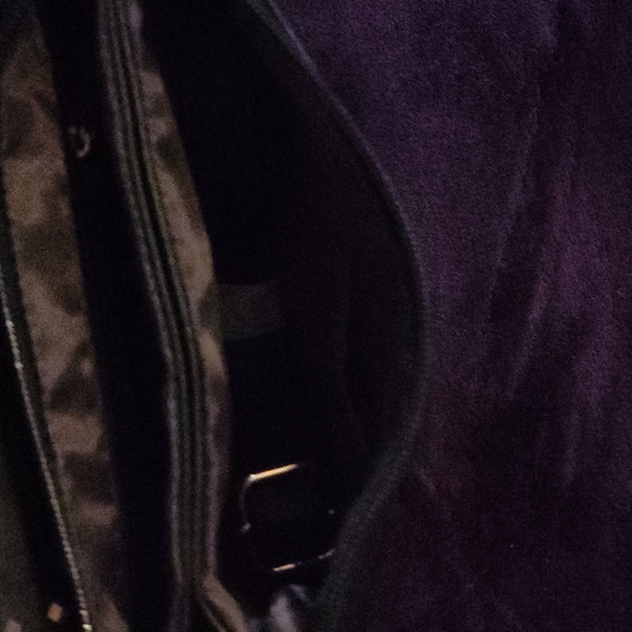 Purse - Picture 2 of 3